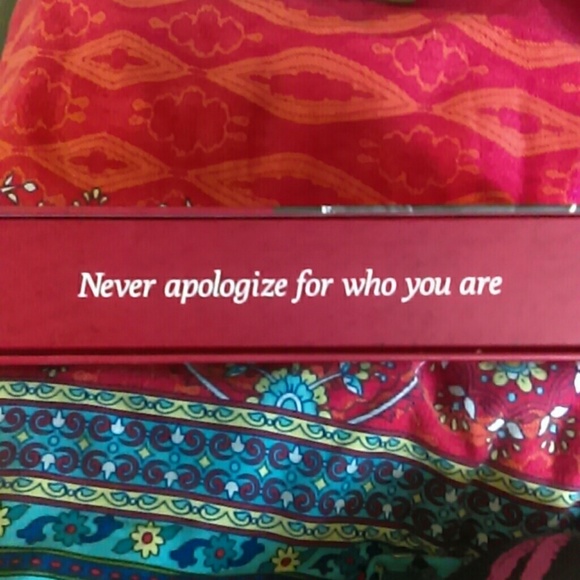 Frida Kahlo Collector's Box - Picture 2 of 8